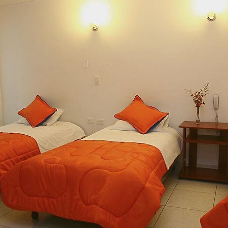 Hotel Villa Karina Bogota Bagian luar foto